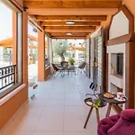 Villa Ij Dvori