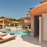 Ij Dvori Villa